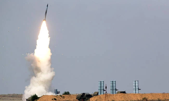 Τα νέα αντιαεροπορικά  S-400 Triumph εν δράσει (βίντεο)